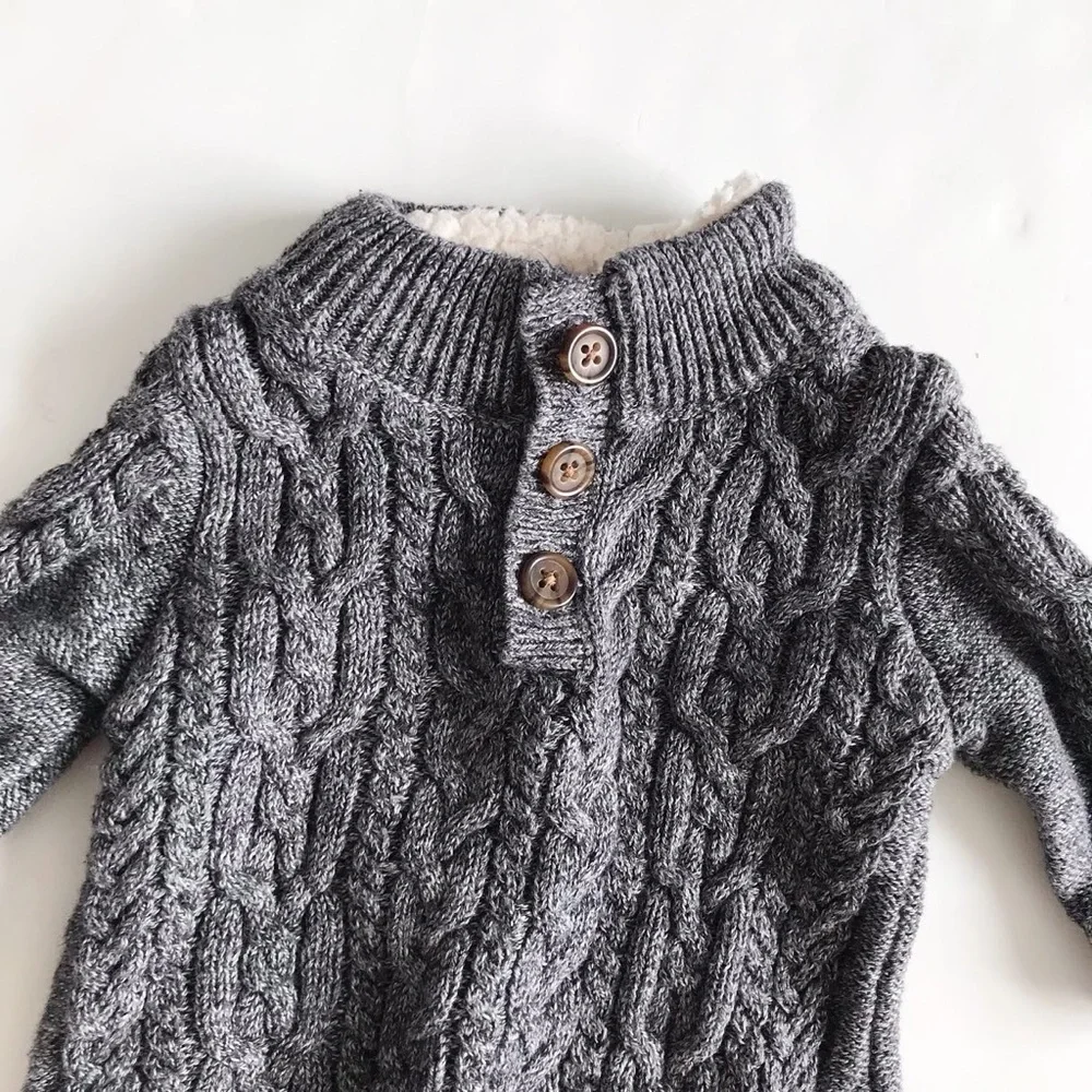 Babygap gray cable knit sherpa collar jumper EUC 0-3 months